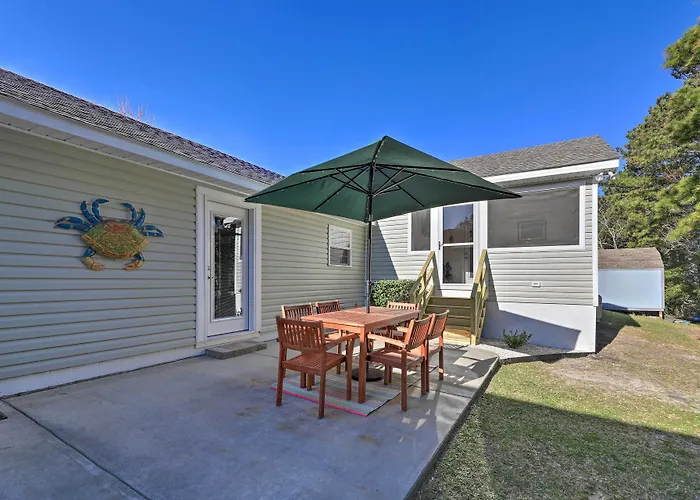Beaufort Pad W/ Patio: 3 Blocks To Waterfront!
