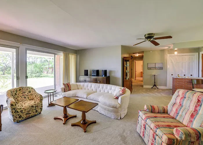 Fifties Beaufort Home W/ Patio, On Newport River!